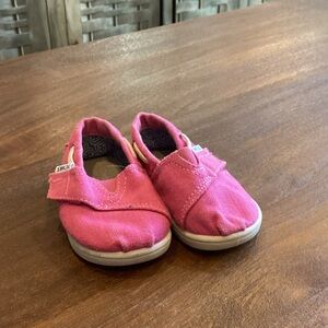 Tom’s Pink Baby Walker Shoes
